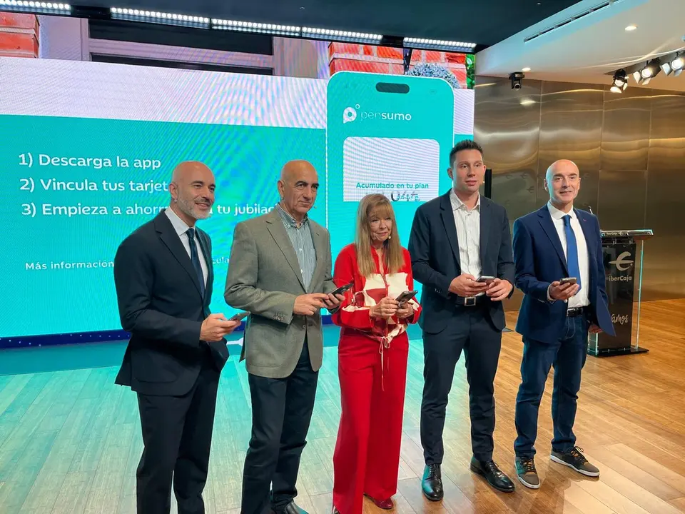 De izquierda a derecha, David Herrando, Zoilo R&iacute;os, Sonia Esta&uacute;n, V&iacute;ctor Royo y Jos&eacute; Luis Or&oacute;s. / H.A.