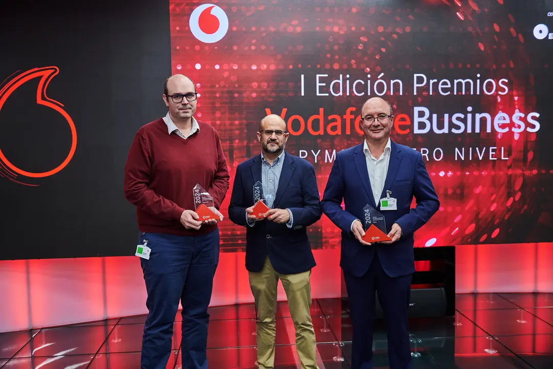 Antonio Borraz recibi&oacute; el premio en representaci&oacute;n de Grupo Lobe
