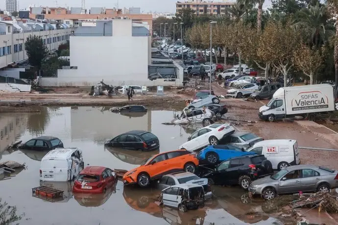 ZONA DE ALFAFAR DESPUES DE LA DANA.