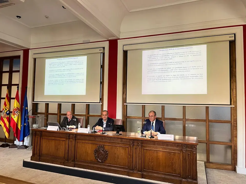 Presentaci&oacute;n del Informe Econ&oacute;mico de Arag&oacute;n en C&aacute;mara de Zaragoza /  H.A.