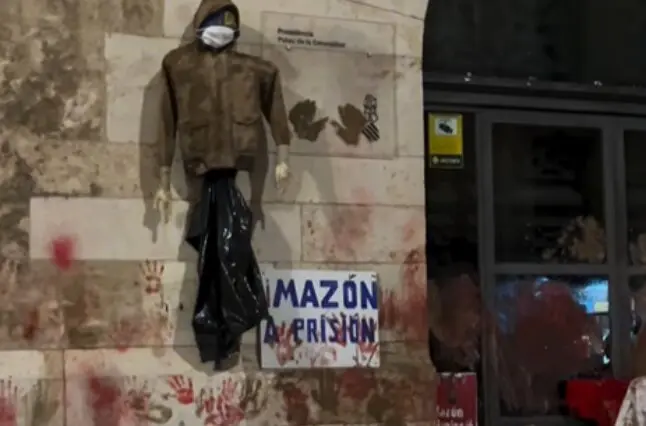 Estado de la fachada del Ayuntamiento de Valencia