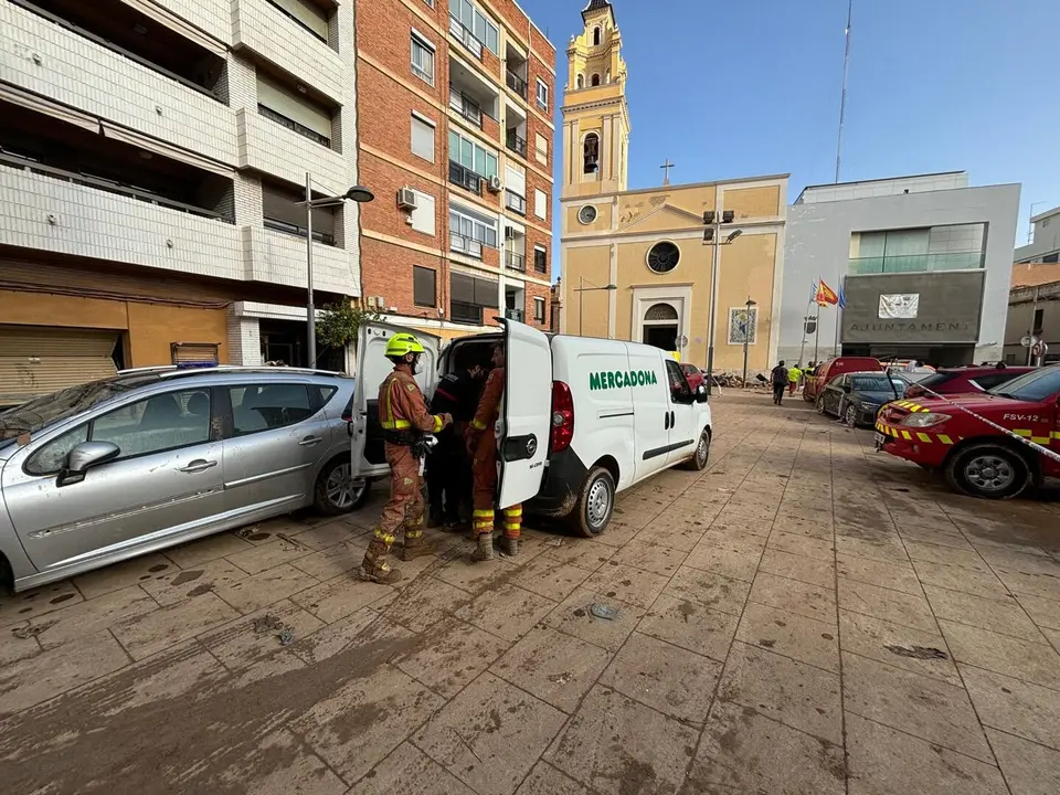 Mercadona contin&uacute;a con su compromiso de ayudar a los m&aacute;s afectados por la DANA