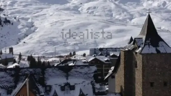 Vivienda en venta en Formigal perfecta para familias amantes del esqu&iacute;.