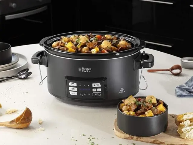 La olla de cocci&oacute;n lenta: el nuevo imprescindible para los amantes de los guisos en la cocina moderna.
