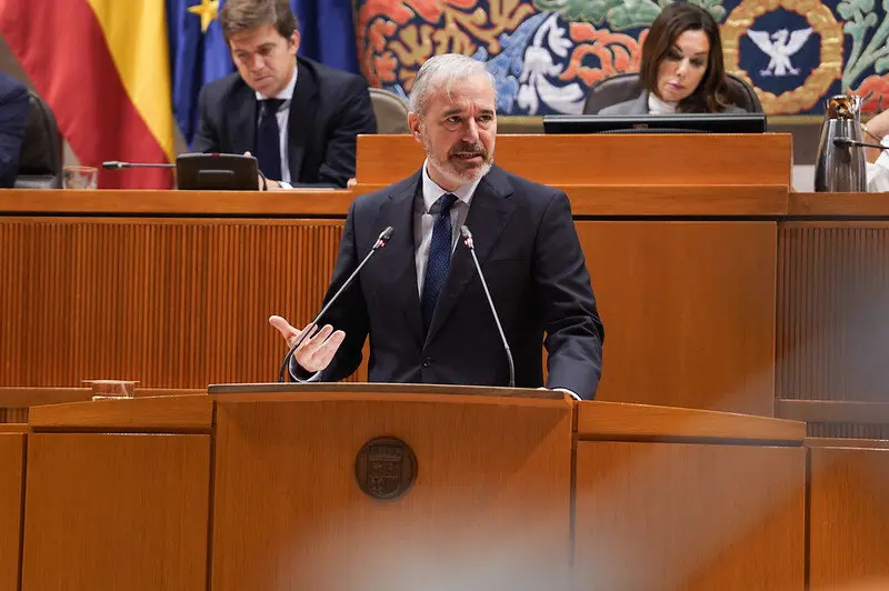 El presidente de Arag&oacute;n, Jorge Azc&oacute;n, durante su intervenci&oacute;n en el Parlamento el 14 de noviembre / CA