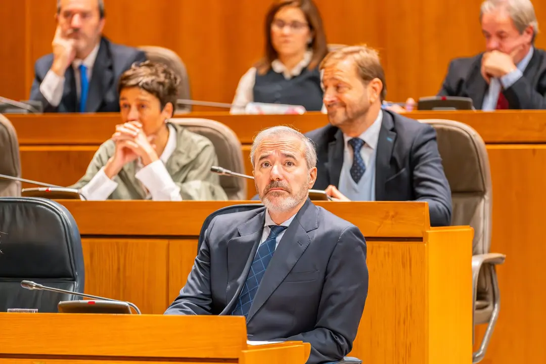 Intervenci&oacute;n del presidente de Arag&oacute;n, Jorge Azc&oacute;n, durante la sesi&oacute;n de control al Gobierno