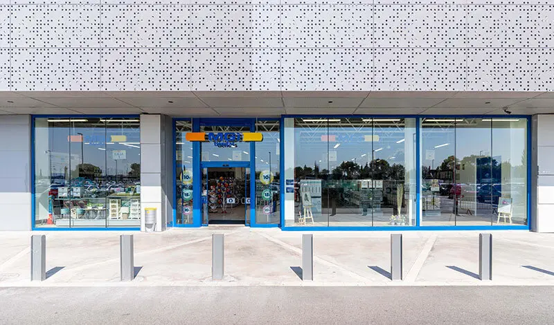 La marca MGi aterriza en Zaragoza: precios redondos y todo lo que necesitas en Puerto Venecia
