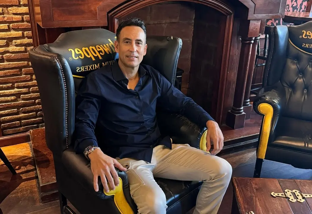 Miguel &Aacute;ngel Salinas es el CEO y fundador del Grupo Canterbury