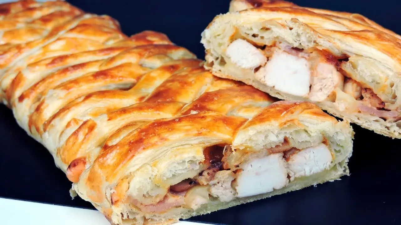 Trenza de hojaldre rellena de pollo
