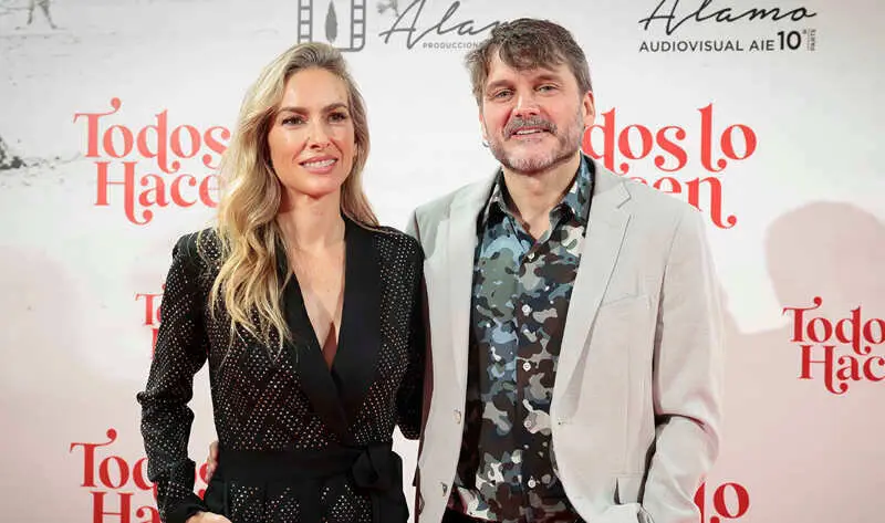 Kira Mir&oacute; y Salva Reina en el estreno de una de sus pel&iacute;culas.