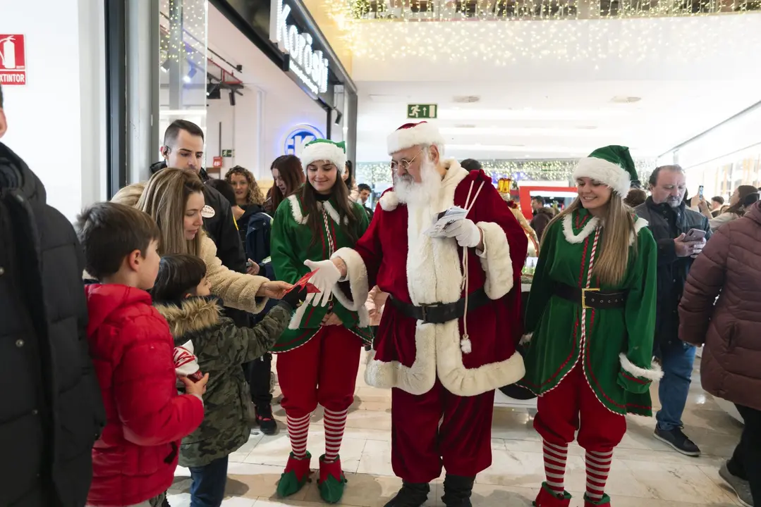 Pap&aacute; Noel en la inauguraci&oacute;n de la Navidad de Puerto Venecia el a&ntilde;o pasado. / HA