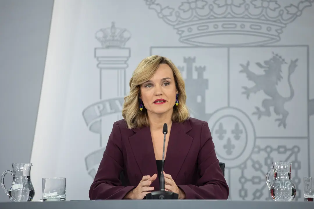 La ministra de Educaci&oacute;n y Deportes, Pilar Alegr&iacute;a, durante el Consejo de Ministros