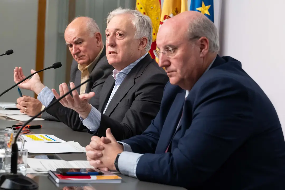 El consejero Octavio L&oacute;pez en la rueda de prensa de este jueves