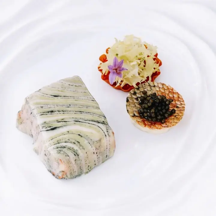 Elaboraci&oacute;n con caviar oscense de To&ntilde;o Rodr&iacute;guez, de La Era de los Nogales / Caviar Pirinea