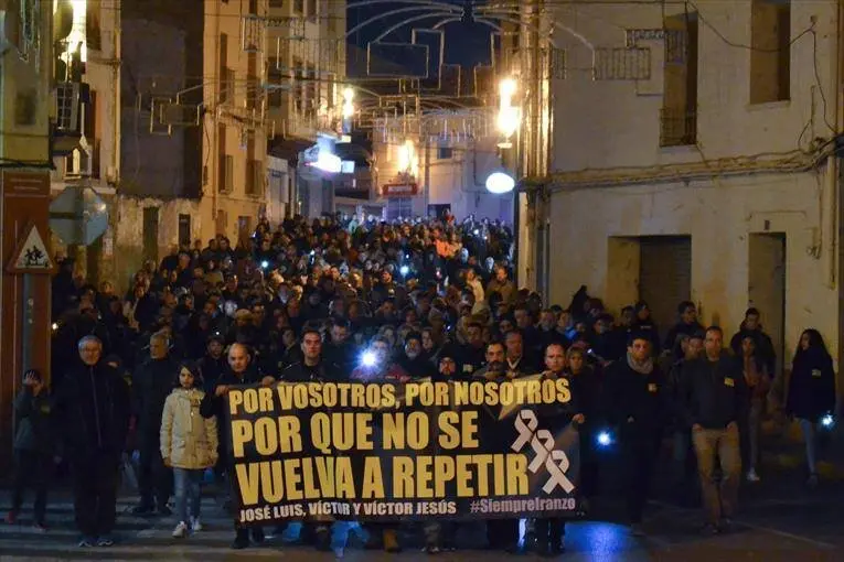 Manifestaci&oacute;n de la Asociaci&oacute;n Siempre Iranzo