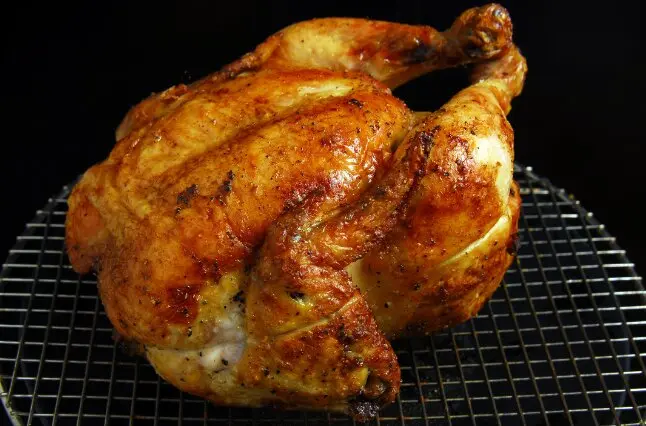 Pollo asado. Archivo.