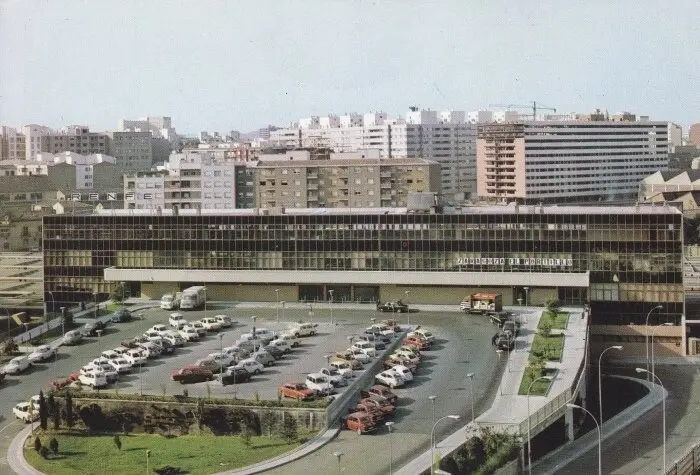 El Portillo representa una forma de viajar en tren mucho m&aacute;s / Zaragoza Arquitectura