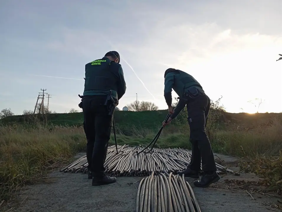 La Guardia Civil detiene al presunto autor de un robo de 4,5 km cable de cobre en La Sotonera (Huesca) / G.C.