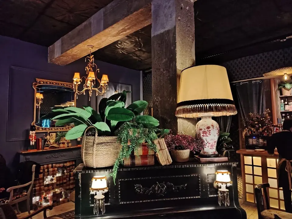 Rumore Caf&eacute; / HA