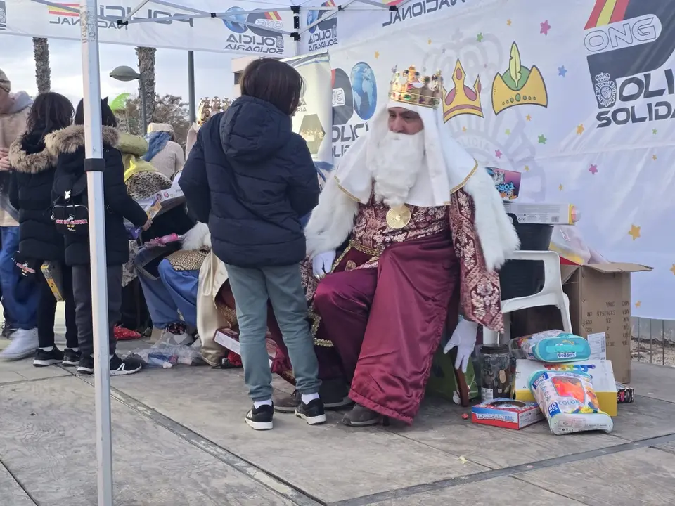 Imagen de Los Reyes Magos en su visita sorpresa a Albal /H.A.