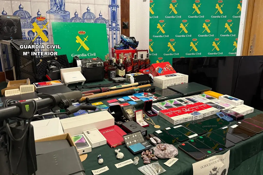 Efectos intervenidos en los registros relizados en la Operaci&oacute;n 'Ochocientas setenta'. - GUARDIA CIVIL