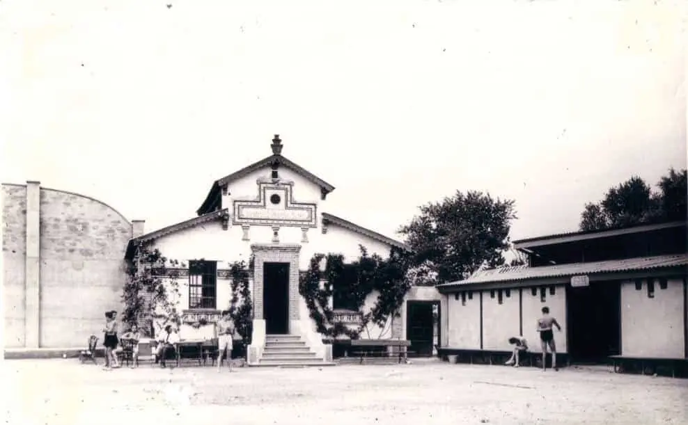 LINEA-DEL-TIEMPO_0016_Fondo