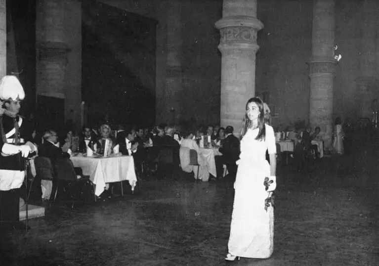 En la fiesta debutaban cinco se&ntilde;oritas de la alta sociedad zaragozana / Ayto. de Zaragoza