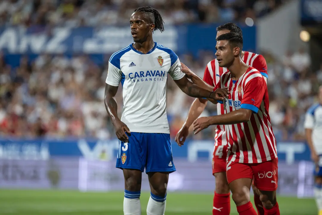 Jair Amador con el Real Zaragoza / MARCOS CEBRI&Aacute;N