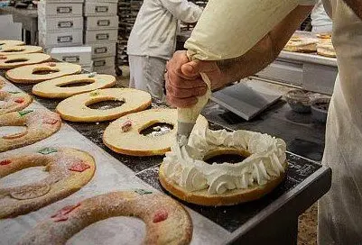 Rosc&oacute;n relleno de nata Mart&iacute;n Mart&iacute;n