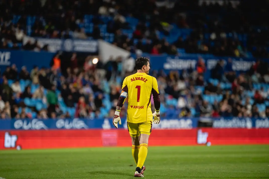 Cristian &Aacute;lvarez con el Real Zaragoza / MARCOS CEBRI&Aacute;N