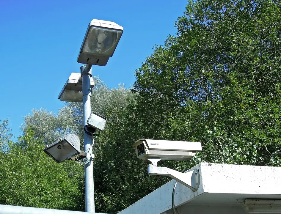 La instalaci&oacute;n de c&aacute;maras de videovigilancia / DPZ