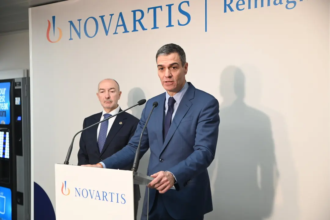 Pedro S&aacute;nchez, en su visita a Novartis