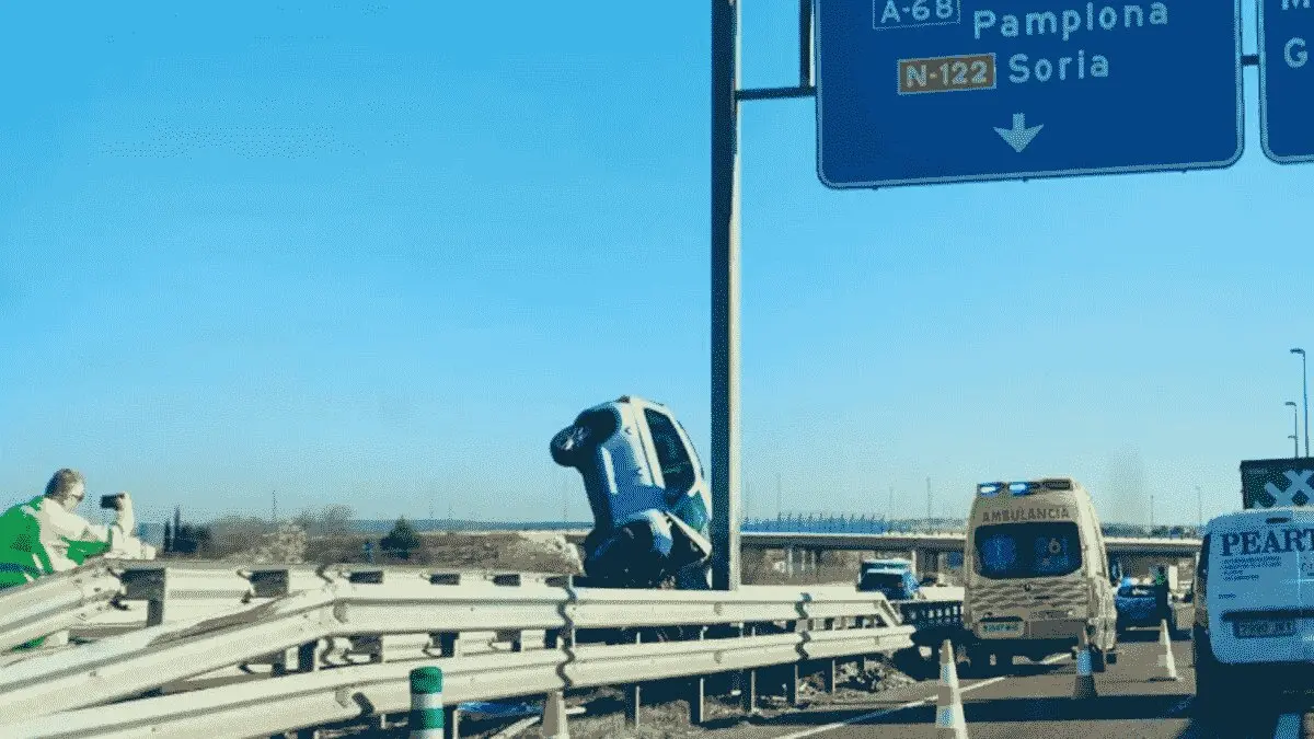 Accidente de tr&aacute;fico en la Ronda Norte de Zaragoza.