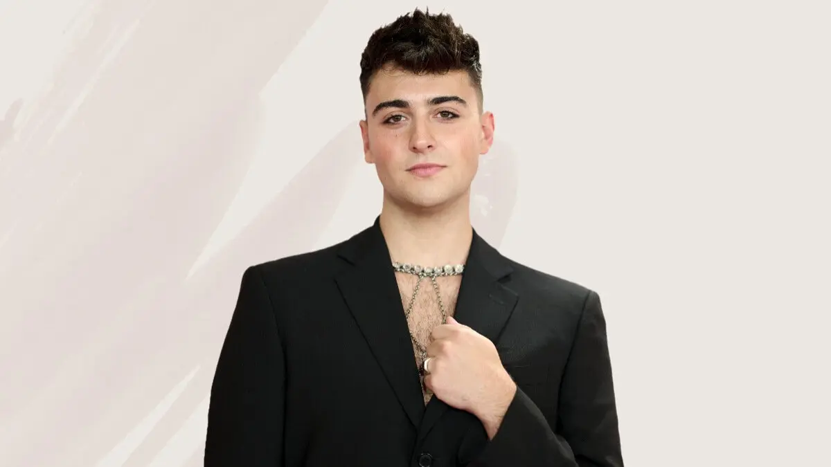 El cantante zaragozano Juanjo Bona estrena su primer disco.