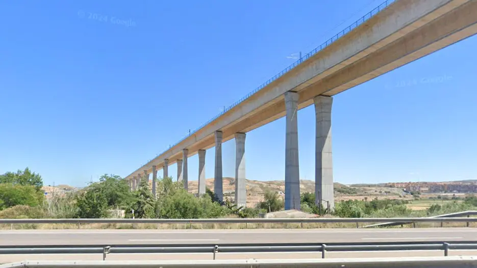 El hallazgo ha sido la zona de las v&iacute;as del tren que cruzan el viaducto sobre la N-330 y la A-23