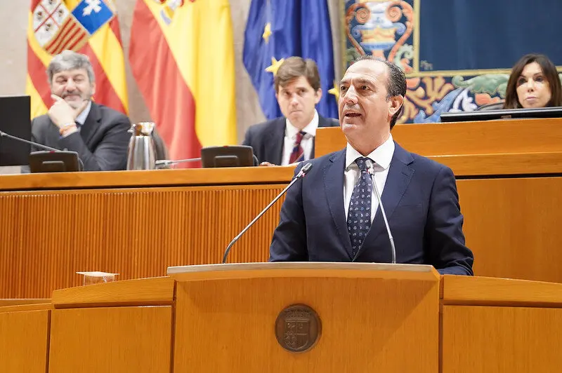 Jose Luis Bancalero, en el pleno de este jueves en la Aljafer&iacute;a./ Cortes de Arag&oacute;n