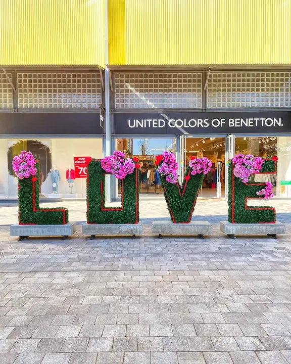 Planes de San Valent&iacute;n en La Torre Outlet
