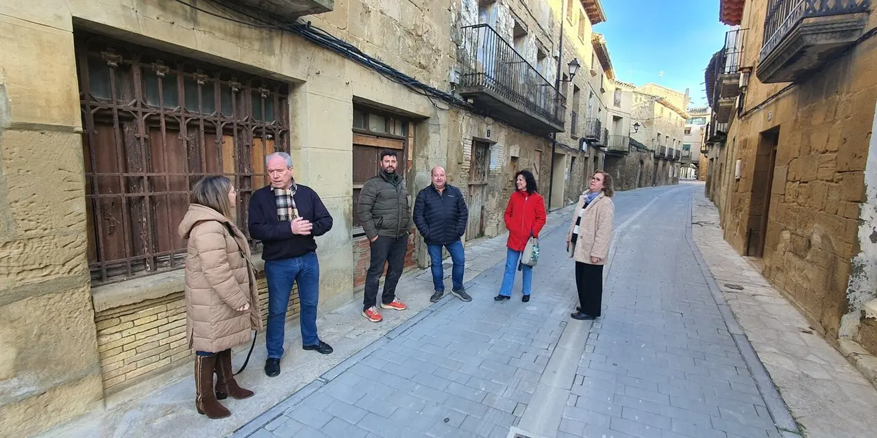 Encuentro en S&aacute;bada de los primero alcaldes que se han sumado al proyecto 'Vive Cinco Villas'. / HA
