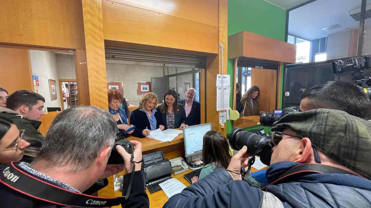 Rosa Bolea formaliza su candidatura para liderar la Universidad de Zaragoza