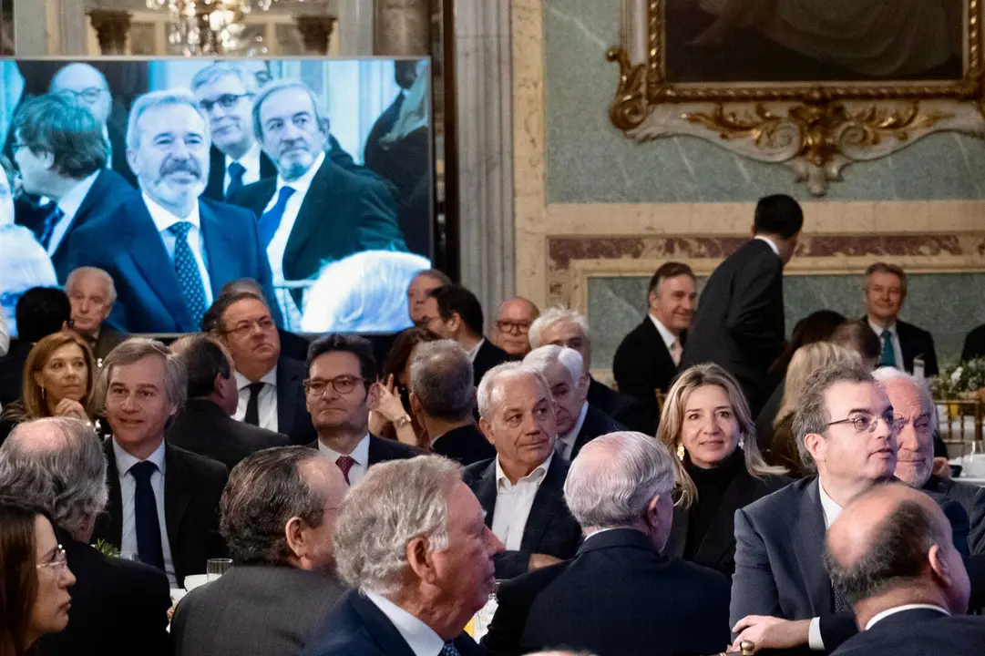 Invitados al acto de Jorge Azc&oacute;n en Nueva Econom&iacute;a Forum