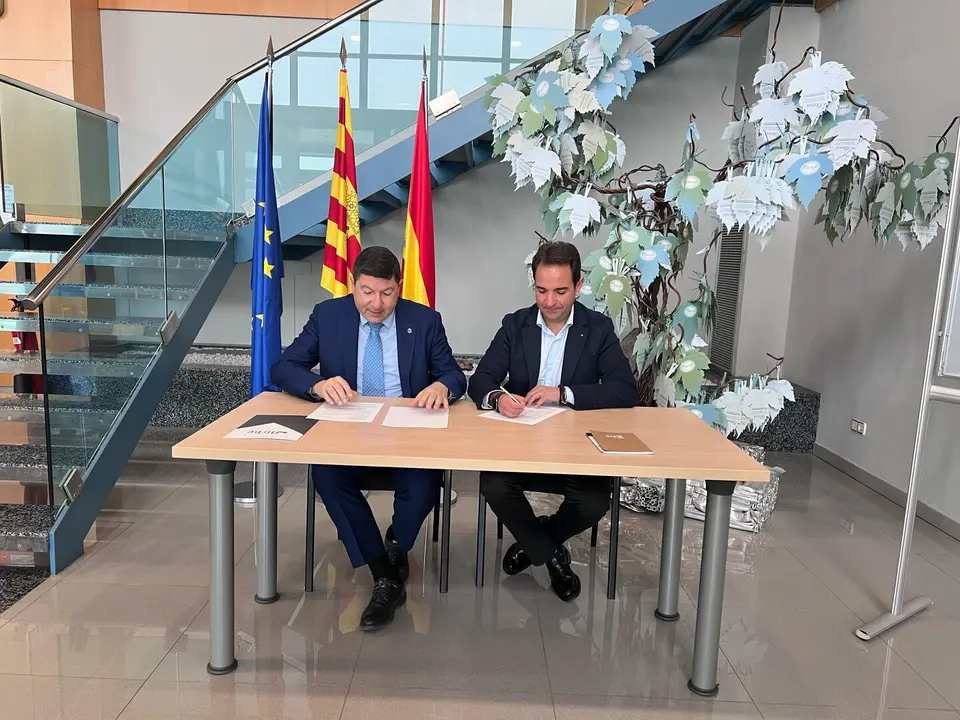 Convenido de  colaboraci&oacute;n de ESIC y AIRBE