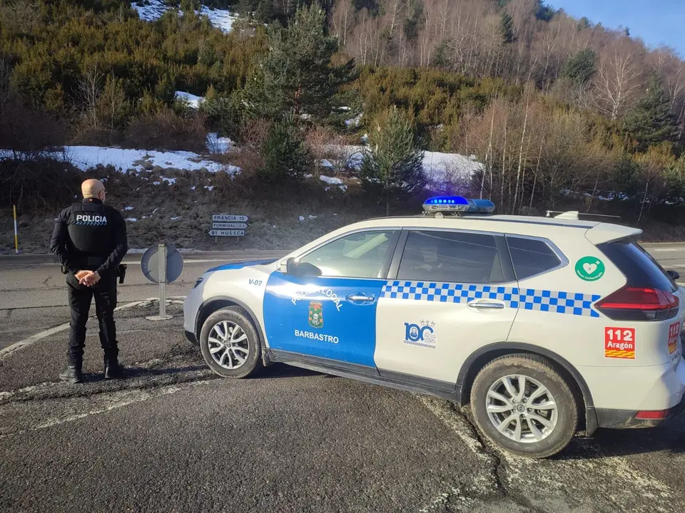 Agentes de polic&iacute;a de Barbastro en Formigal