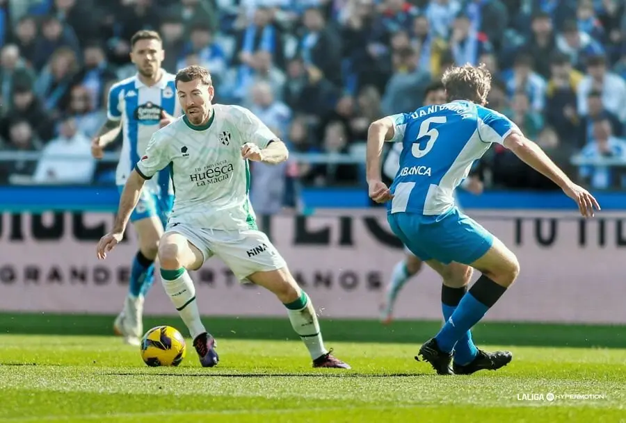 Sergi Enrich con la SD Huesca / LALIGA