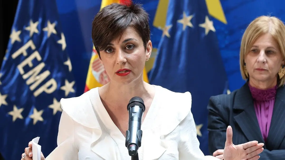 La ministra de Vivienda y Agenda Urbana, Isabel Rodr&iacute;guez, durante una reuni&oacute;n con la Junta de Gobierno de la Federaci&oacute;n Espa&ntilde;ola de Municipios y Provincias (FEMP), en la Federaci&oacute;n Espa&ntilde;ola de Municipios y Provincias. / E.P
