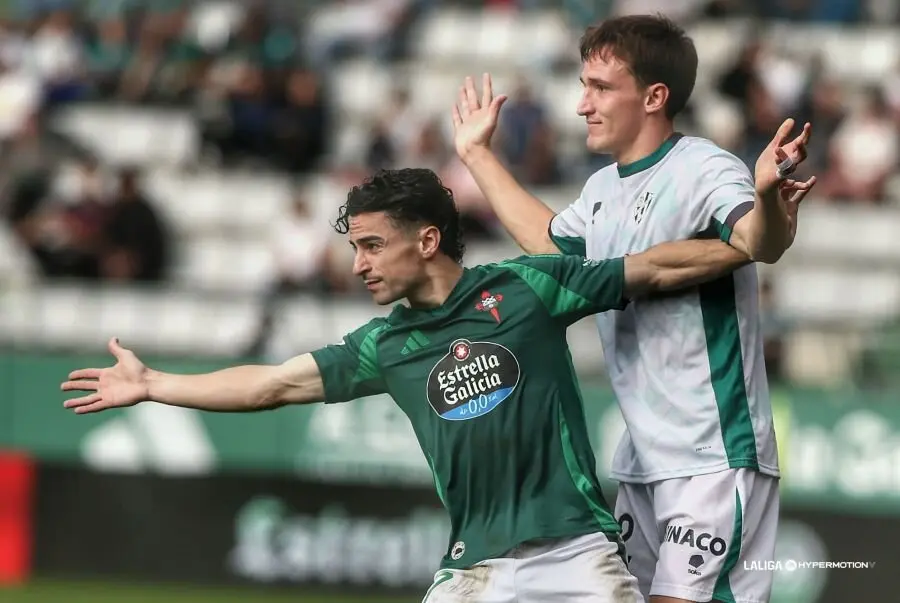 Imagen del encuentro de ida entre el Racing de Ferrol y la SD Huesca / LALIGA