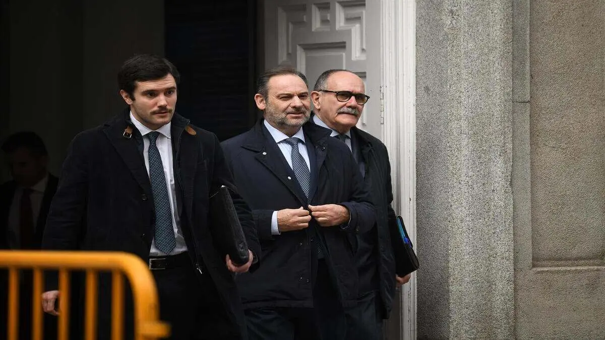 El ex ministro de Transportes Jos&eacute; Luis &Aacute;balos sale de declarar al Tribunal Supremo. / E.P