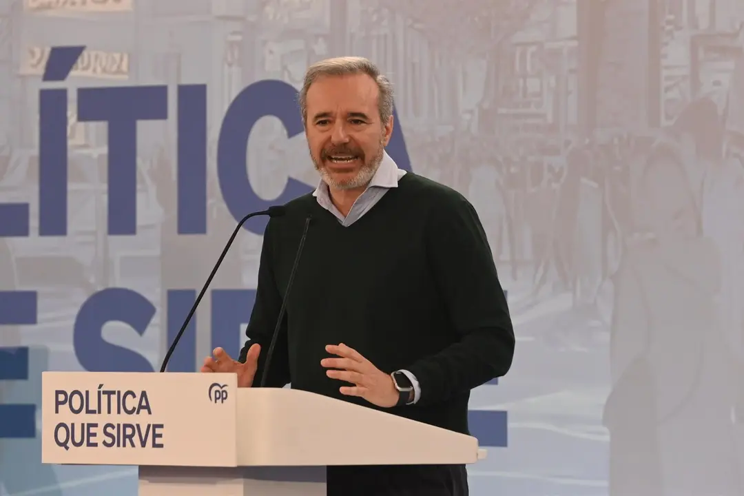 El presidente del PP de Arag&oacute;n y presidente de Arag&oacute;n, Jorge Azc&oacute;n, interviene durante el I Foro de Grandes Ciudades, a 9 de febrero de 2025, en Zaragoza, Arag&oacute;n (Espa&ntilde;a)./ Ram&oacute;n Comet - EP