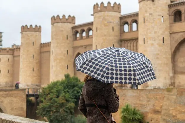 Las temperaturas suben, pero contin&uacute;an las precipitaciones.