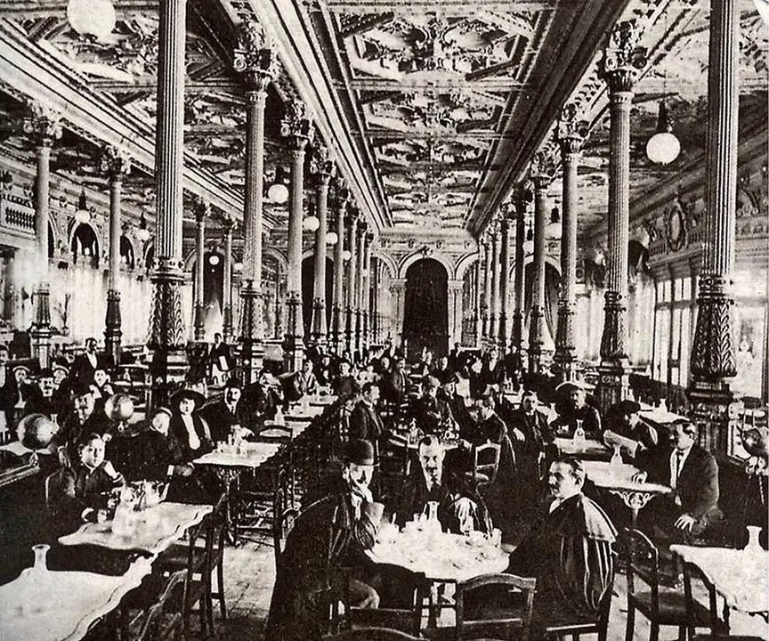 El caf&eacute; Ambos mundos era considerado el m&aacute;s grande de Europa