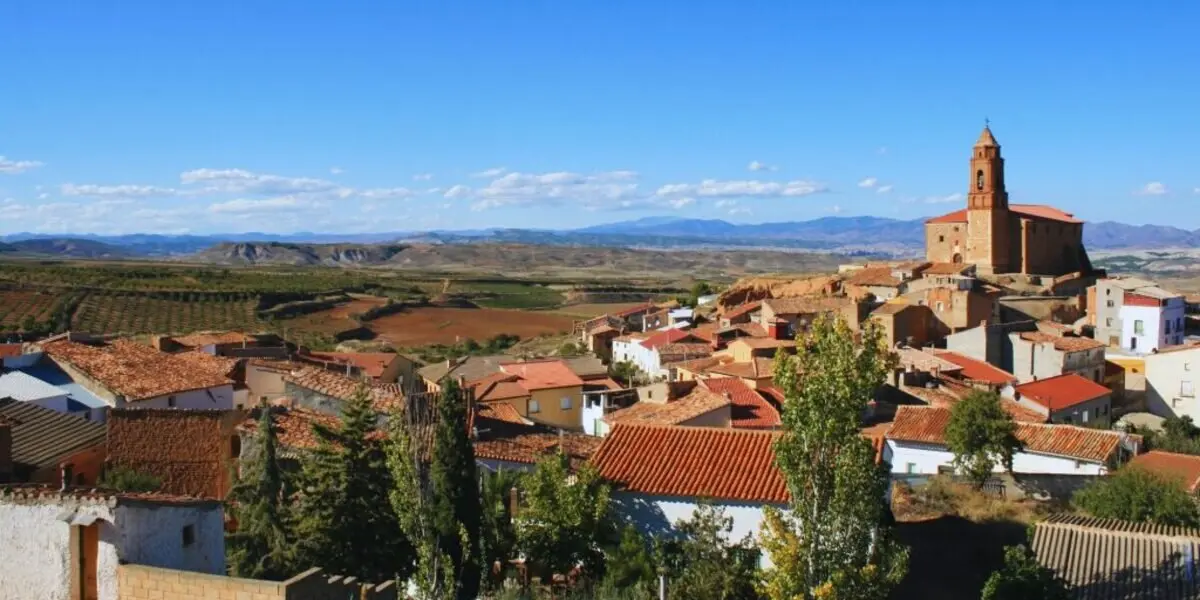 4. As&iacute; es el pueblo 'menos creyente' de Arag&oacute;n, con 5 ermitas y una iglesia